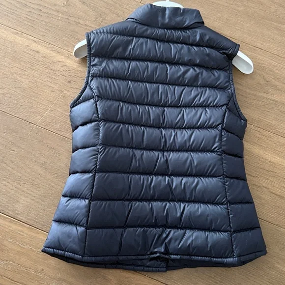 Moncler authentic Liane Gilet navy blue fitted girls down vest size 8A - Picture 2 of 10